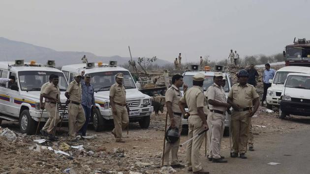 Various officers including Ganesh Shinde, deputy commissioner of police, Zone-3, Satish Patil, assistant commissioner of police, Pimpri division, and officials of Chinchwad police station visited the spot before the case was registered. Photo for representational purpose only(HT PHOTO)