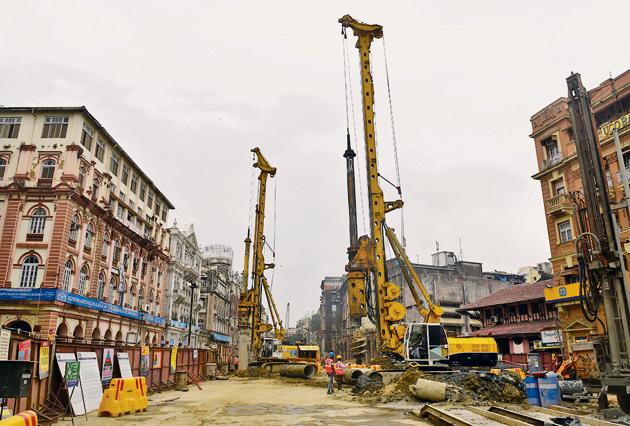 Construction work for Metro-w (Bandra-Colaba-Seepz corridor). (HT file photo) Construction work for Metro-w (Bandra-Colaba-Seepz corridor). (HT file photo)