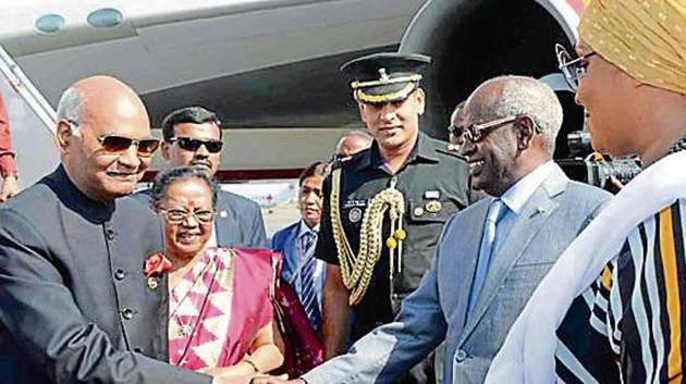 President Ram Nath Kovind being received by Djibouti’s Prime Minister Abdoulkader Kamil Mohamed during a 2017 visit.(HT File Photo)