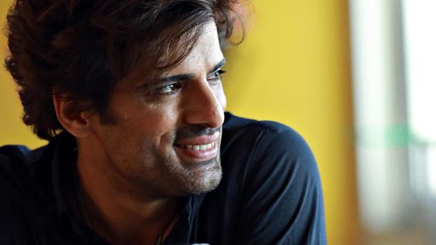 Mohit Malik plays the role of Sikandar Singh Gill in the ongoing show Kullfi Kumarr Bajewala. (AMAL KS /HINDUSTAN TIMES) Mohit Malik plays the role of Sikandar Singh Gill in the ongoing show Kullfi Kumarr Bajewala. (AMAL KS /HINDUSTAN TIMES)