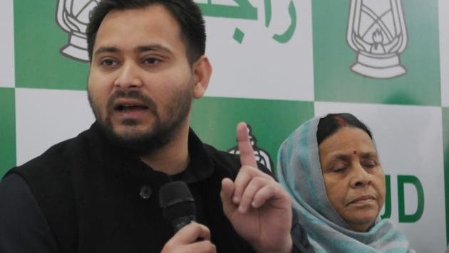 Tejashwi Yadav and Rabri Devi in Patna, Bihar on January 6, 2018. (HT File Photo) Tejashwi Yadav and Rabri Devi in Patna, Bihar on January 6, 2018. (HT File Photo)