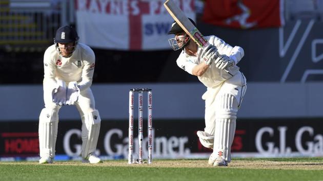 New Zealand's Kane Williamson, right, bats in front of England's Jonathan Bairstow during their first cricket Test in Auckland, New Zealand, on Thursday. (AP) New Zealand's Kane Williamson, right, bats in front of England's Jonathan Bairstow during their first cricket Test in Auckland, New Zealand, on Thursday. (AP)