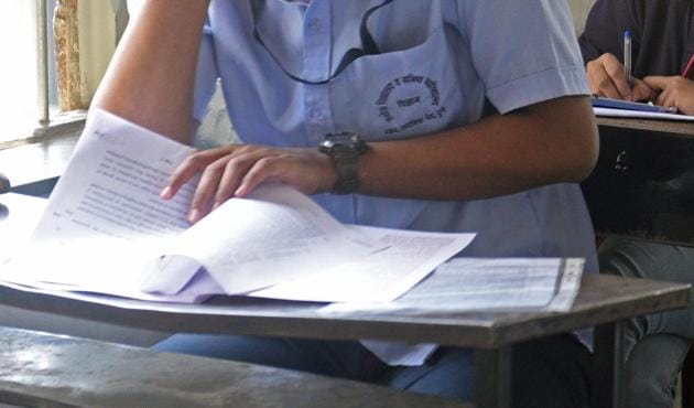 This year, the state had received 1.06 lakh applications (the highest ever)for MBA/MMS CET, of which 92.6% student appeared for the exams. (HT File Photo/ Pic for representational purpose) This year, the state had received 1.06 lakh applications (the highest ever)for MBA/MMS CET, of which 92.6% student appeared for the exams. (HT File Photo/ Pic for representational purpose)