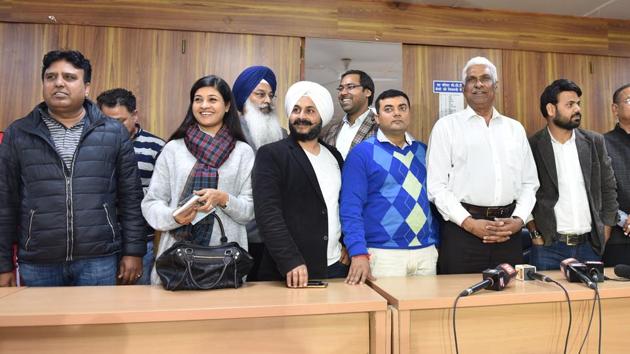 Aam Admi Party MLAs after a press meet over the Election Commission disqualifying 20 party MLAs, in New Delhi on January 20, 2018.(Sanchit Khanna/HT File Photo)