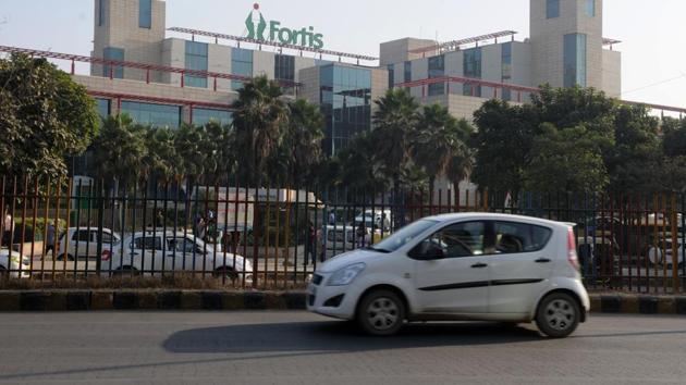 Fortis Healthcare’s promoters Malvinder Singh and Shivinder Singh have been alleged to take at least $78 million out of the company without any board approval about a year ago. (Parveen Kumar/Hindustan Times) Fortis Healthcare’s promoters Malvinder Singh and Shivinder Singh have been alleged to take at least $78 million out of the company without any board approval about a year ago. (Parveen Kumar/Hindustan Times)