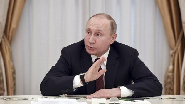 Russian President Vladimir Putin meets with candidates who participated in the last presidential election, at the Kremlin in Moscow, on March 19, 2018. (Reuters) Russian President Vladimir Putin meets with candidates who participated in the last presidential election, at the Kremlin in Moscow, on March 19, 2018. (Reuters)