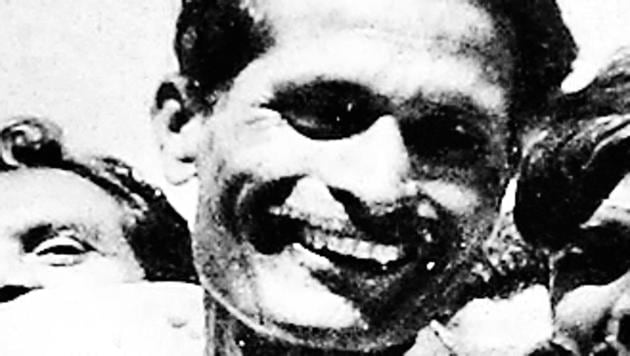 Dasharth Pawar, the winner of 1973 Mumbai-Pune cycle race.(HT File Photo) Dasharth Pawar, the winner of 1973 Mumbai-Pune cycle race.(HT File Photo)