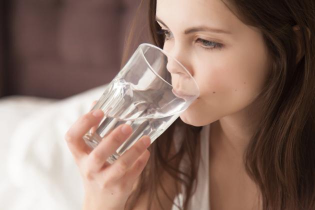 Your body loses fluids due to overheating of body temperature. You must drink plenty of water and other fluids in summer. (Shutterstock) Your body loses fluids due to overheating of body temperature. You must drink plenty of water and other fluids in summer. (Shutterstock)