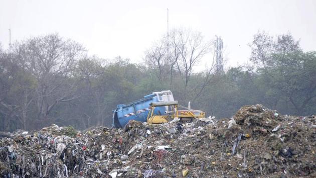 At present, there is no scientific waste disposal system in Noida. (Sunil Ghosh/HT Photo) At present, there is no scientific waste disposal system in Noida. (Sunil Ghosh/HT Photo)