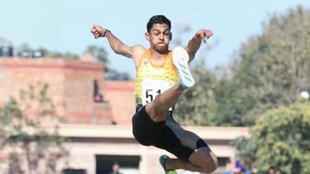 M Sreeshankar’s chances of taking part in the Commonwealth Games 2018 has suffered a big blow with the athlete diagnosed with appendicitis. (HT Photo) M Sreeshankar’s chances of taking part in the Commonwealth Games 2018 has suffered a big blow with the athlete diagnosed with appendicitis. (HT Photo)