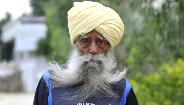 Marathoner Fauja Singh, nicknamed the Turbaned Tornado, was in Ludhiana to flag off the ‘Run for Humanity’ marathon and motivate people to run and stay fit. (HT file photo) Marathoner Fauja Singh, nicknamed the Turbaned Tornado, was in Ludhiana to flag off the ‘Run for Humanity’ marathon and motivate people to run and stay fit. (HT file photo)