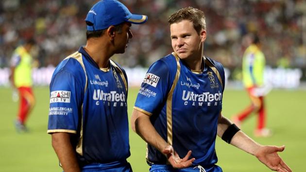 Steve Smith (R) will be replaced by Ajinkya Rahane as captain of Rajasthan Royals for the IPL 2018 season.(IPL)