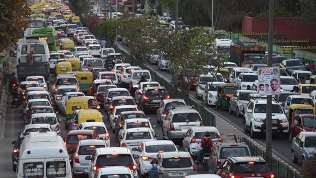 Traffic jam seen near Pragati Maidan, New Delhi. (HT File Photo) Traffic jam seen near Pragati Maidan, New Delhi. (HT File Photo)