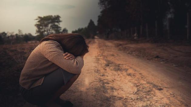 Earlier research has shown that people who live alone die younger, succumb more quickly when they get cancer, and are generally in poorer health. (Shutterstock) Earlier research has shown that people who live alone die younger, succumb more quickly when they get cancer, and are generally in poorer health. (Shutterstock)
