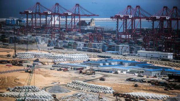 Sri Lanka’s appetite for Chinese cash waned after the debt burden forced it to sell the Hambantota port back to China Merchants Port Holdings.(Taylor Weidman/Bloomberg)