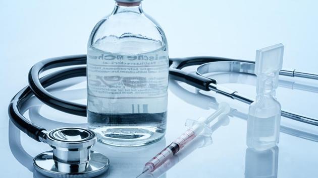 Syringe with vials and stethoscope (Getty Images/iStockphoto) Syringe with vials and stethoscope (Getty Images/iStockphoto)