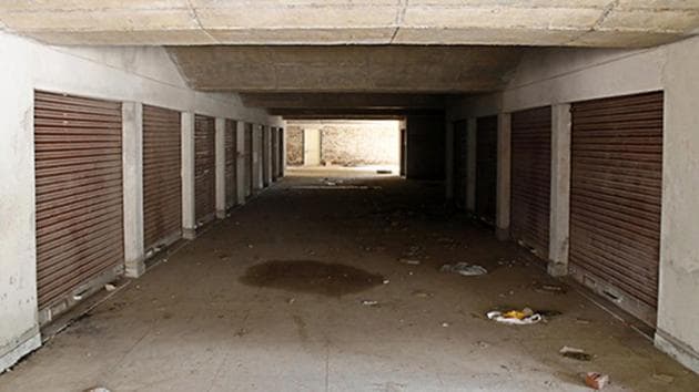 Booths at Sector-17 underbridge were constructed three years back and in absence of any activity, they are lying defunct. (HT File) Booths at Sector-17 underbridge were constructed three years back and in absence of any activity, they are lying defunct. (HT File)
