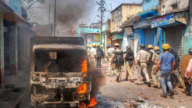 Following continued violence and clashes over Ram Navami celebrations in West Bengal’s Asansol, Section 144 has been imposed in the area. Earlier today, the Centre sought a report from the West Bengal government on incidents of arson and violence during Ram Navami processions in the last two days and offered assistance to deal with the situation. (PTI File Photo) Following continued violence and clashes over Ram Navami celebrations in West Bengal’s Asansol, Section 144 has been imposed in the area. Earlier today, the Centre sought a report from the West Bengal government on incidents of arson and violence during Ram Navami processions in the last two days and offered assistance to deal with the situation. (PTI File Photo)