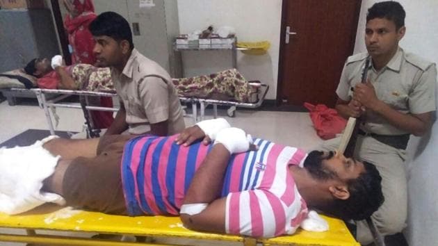 Murder accused Narender alias Tillu was taken to Gurgaon Civil Hospital from where he was referred to Safdarjung Hospital. (HT Photo) Murder accused Narender alias Tillu was taken to Gurgaon Civil Hospital from where he was referred to Safdarjung Hospital. (HT Photo)