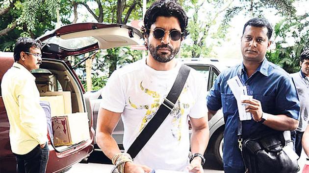 Bollywood names like Farhan Akhtar, Vivek Anand Oberoi and Rahul Dholakia say they are ’disappointed’ over the leak of the CBSe question papers and that the Class 10 and 12 students have to re-sit for the exams.(HT file) Bollywood names like Farhan Akhtar, Vivek Anand Oberoi and Rahul Dholakia say they are ’disappointed’ over the leak of the CBSe question papers and that the Class 10 and 12 students have to re-sit for the exams.(HT file)