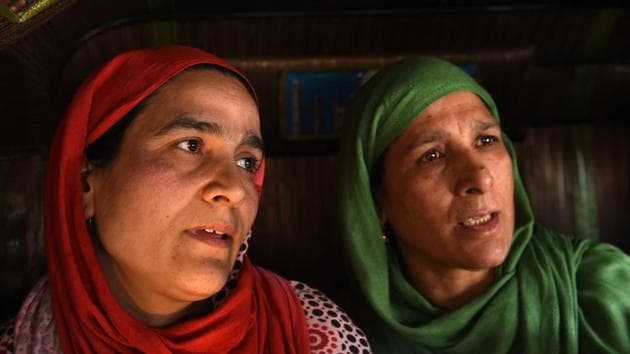 Kashmiri mother Maimoona (left), whose son Fahad Mushtaq was gone missing, speaks to journalists as she appealed for her son to return home at the Press Enclave in Srinagar on March 28, 2018.(AFP File Photo) Kashmiri mother Maimoona (left), whose son Fahad Mushtaq was gone missing, speaks to journalists as she appealed for her son to return home at the Press Enclave in Srinagar on March 28, 2018.(AFP File Photo)