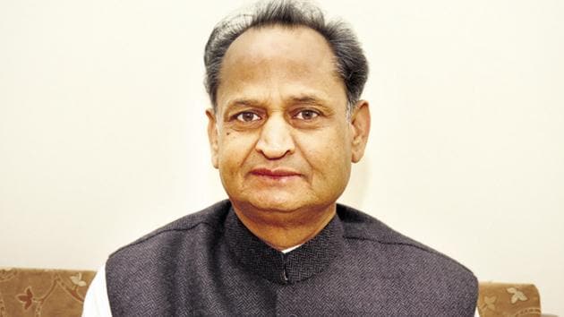 From deteriorating law and order to unemployment and rising incidents of suicides, senior Congress leader Ashok Gehlot says the BJP has given Rajasthan a lot of issues.(HT Photo)