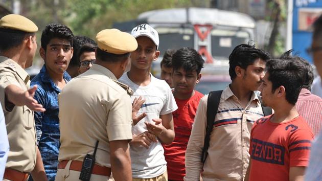 Delhi Police disperse students protesting outside Central Board of Secondary Education (CBSE) office, at Preet Vihar, in New Delhi on March 31 (Raj K Raj/HT PHOTO) Delhi Police disperse students protesting outside Central Board of Secondary Education (CBSE) office, at Preet Vihar, in New Delhi on March 31 (Raj K Raj/HT PHOTO)