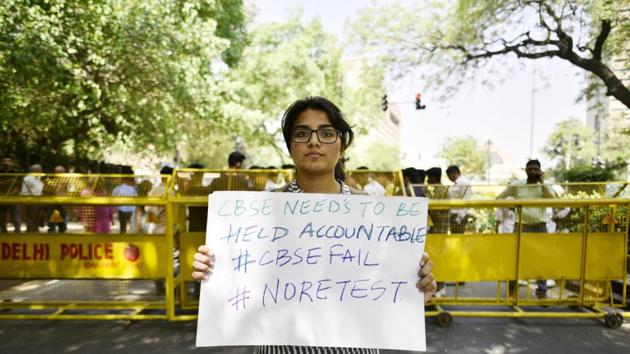 Students of the CBSE board protest against the Central Board of Secondary Education for announcing a re-examination of leaked papers, near Jantar Mantar, in New Delhi. (Anushree Fadnavis / HT Photo) Students of the CBSE board protest against the Central Board of Secondary Education for announcing a re-examination of leaked papers, near Jantar Mantar, in New Delhi. (Anushree Fadnavis / HT Photo)