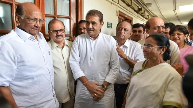 West Bengal chief minister and TMC chief Mamata Banerjee with NCP chief Sharad Pawar, NCP leaders Tariq Anwar, Praful Patel and TMC leader Dinesh Trivedi after a meeting in New Delhi.(PTI File Photo)