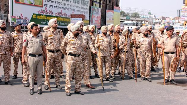 Heavy police deployment was seen across Bathinda. (Sanjeev Kumar/HT)