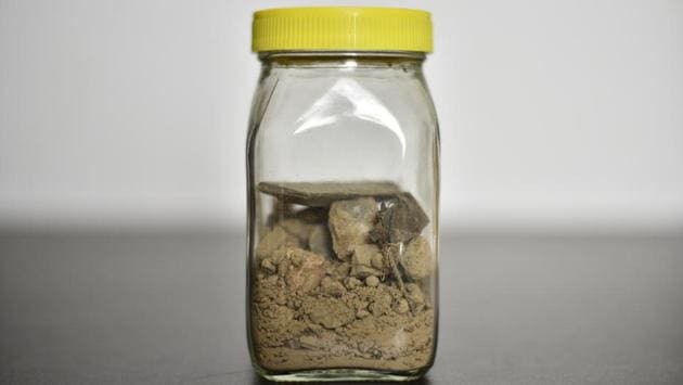 A jar of soil brought back from Tibet by a person who went to see his family for a few days. (Anushree Fadnavis / HT Photo) A jar of soil brought back from Tibet by a person who went to see his family for a few days. (Anushree Fadnavis / HT Photo)