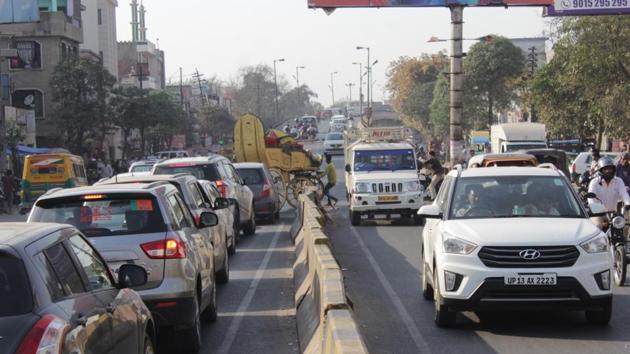 The project is to connect Ghanta Ghar to Bhatia Morh, one of the most congested routes in Ghaziabad(Sakib Ali/HT File) The project is to connect Ghanta Ghar to Bhatia Morh, one of the most congested routes in Ghaziabad(Sakib Ali/HT File)