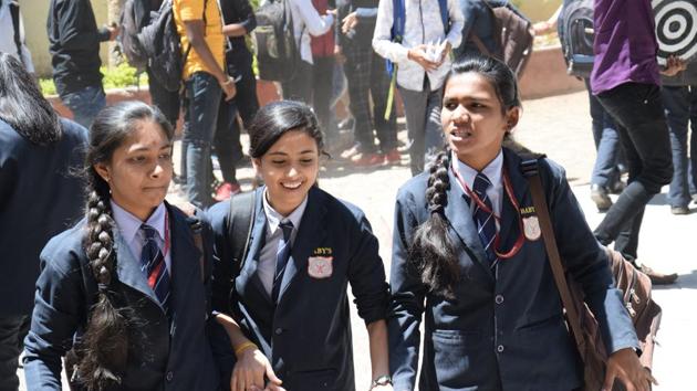 In the past few years, books were made available in the market many days after classes began, leading to inconvenience for students and teachers. This year, however, Balbharati wants to distribute books well ahead of the academic year commencement.(HT PHOTO) In the past few years, books were made available in the market many days after classes began, leading to inconvenience for students and teachers. This year, however, Balbharati wants to distribute books well ahead of the academic year commencement.(HT PHOTO)