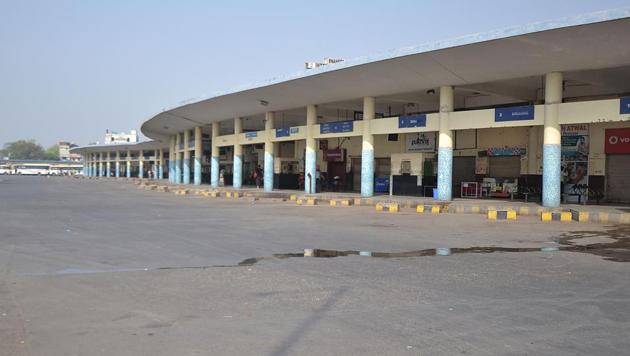 Jalandhar bus stand wearing a deserted look. (Pardeep Pandit/HT)