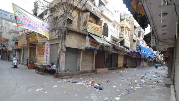 Markets in Jalandhar were deserted on Monday. (Pardeep Pandit/HT )