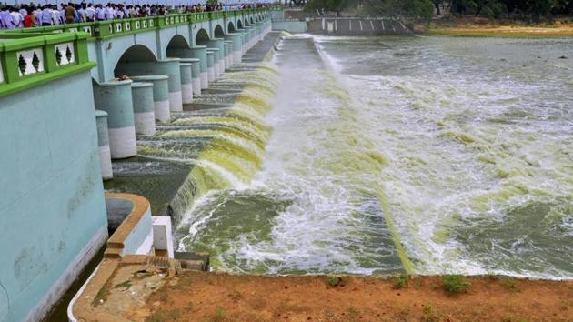 Cauvery river flows into Kallanai Dam in Tiruchirapalli district of Tamil Nadu.(PTI File Photo)