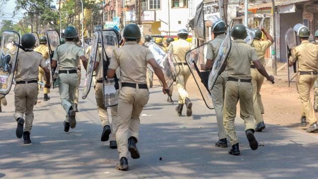 Two police cases of attempted murder were registered at Tasgaon police station after the incident. One of the two cases was filed by the police against the protesters, while the arrested BJP member has filed a case against the NCP members. (HT REPRESENTATIONAL PHOTO) Two police cases of attempted murder were registered at Tasgaon police station after the incident. One of the two cases was filed by the police against the protesters, while the arrested BJP member has filed a case against the NCP members. (HT REPRESENTATIONAL PHOTO)