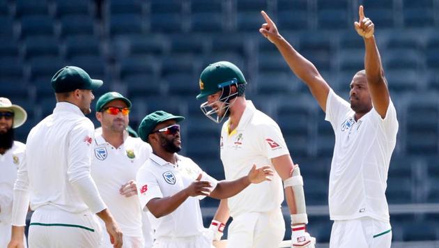 South African bowler Vernon Philander (R) celebrates the dismissal of Pat Cummins (2R) on the fourth day of the fifth Test cricket match between South Africa and Australia won by South Africa at Wanderers cricket ground on April 3, 2018 in Johannesburg.(AFP) South African bowler Vernon Philander (R) celebrates the dismissal of Pat Cummins (2R) on the fourth day of the fifth Test cricket match between South Africa and Australia won by South Africa at Wanderers cricket ground on April 3, 2018 in Johannesburg.(AFP)