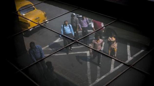Government banks were staring at a potential mark-to-market loss of Rs 200 billion ($3 billion) in the March quarter, three times more than in the period to December, according to a Credit Suisse Group AG report last month.(Brent Lewin/Bloomberg) Government banks were staring at a potential mark-to-market loss of Rs 200 billion ($3 billion) in the March quarter, three times more than in the period to December, according to a Credit Suisse Group AG report last month.(Brent Lewin/Bloomberg)