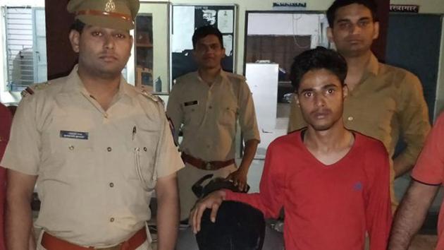 A team of Surajpur police and Noida criminal intelligence wing nabbed Shivam, who was on a motorcycle with an accomplice, identified as Rinku Punjabi. A team of Surajpur police and Noida criminal intelligence wing nabbed Shivam, who was on a motorcycle with an accomplice, identified as Rinku Punjabi.