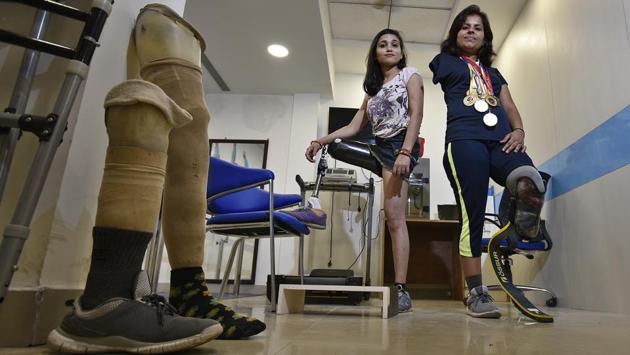 27-year-old Sangeeta Vishnoi (R), won two silver medals in the recent National Para Athletic Championships and attributes improved performance to a better quality prosthetic. Her left leg is amputated from below the knee. Nisha Thakur, 22, is another para athlete who has completed two 5-km marathons and one 10-km marathon with her new leg. (Raj K Raj / HT Photo) 27-year-old Sangeeta Vishnoi (R), won two silver medals in the recent National Para Athletic Championships and attributes improved performance to a better quality prosthetic. Her left leg is amputated from below the knee. Nisha Thakur, 22, is another para athlete who has completed two 5-km marathons and one 10-km marathon with her new leg. (Raj K Raj / HT Photo)