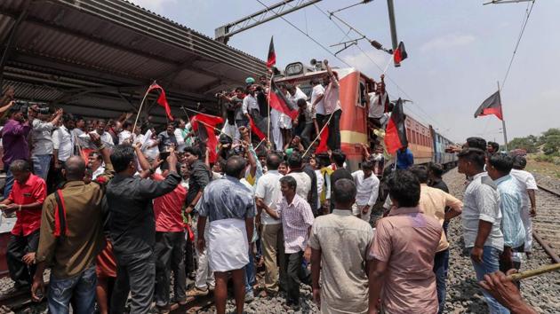 A state wide bandh called by DMK and other opposition parties demanding the constitution of a Cauvery management board hit bus and train transportation in several parts of Tamil Nadu on Thursday. More than 15,000 police personnel have been deployed across the city to avoid any untoward incident. (PTI) A state wide bandh called by DMK and other opposition parties demanding the constitution of a Cauvery management board hit bus and train transportation in several parts of Tamil Nadu on Thursday. More than 15,000 police personnel have been deployed across the city to avoid any untoward incident. (PTI)