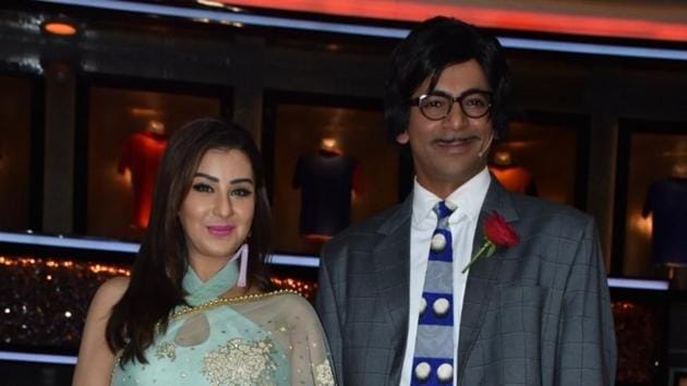 Sunil Grover and Shilpa Shinde at the launch of cricket and comedy show Dhan Dhana Dhan in Mumbai on April 4.(IANS) Sunil Grover and Shilpa Shinde at the launch of cricket and comedy show Dhan Dhana Dhan in Mumbai on April 4.(IANS)