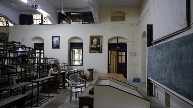 Exam season saw empty classrooms open up as study rooms for students at FC College on Wednesday(Rahul Raut/HT PHOTO)