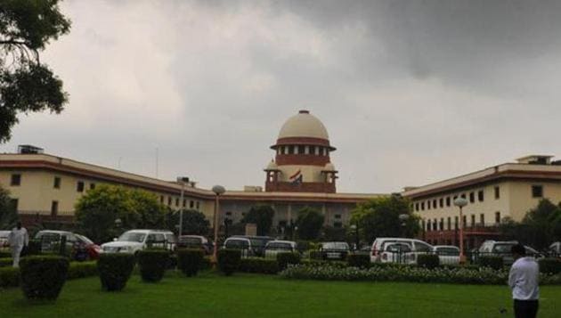 A view of the Supreme Court on a cloudy day.(Sonu Mehta/HT FILE PHOTO)