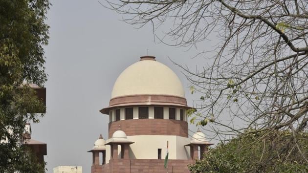 A bench of justices Arun Mishra and UU Lalit on Thursday stayed the Kerala Professional Colleges (Regularisation of Admission in Medical Colleges) Ordinance of 2017.(Sonu Mehta/HT file) A bench of justices Arun Mishra and UU Lalit on Thursday stayed the Kerala Professional Colleges (Regularisation of Admission in Medical Colleges) Ordinance of 2017.(Sonu Mehta/HT file)