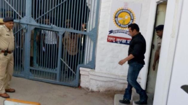 Actor Salman Khan at Jodhpur Central Jail after being convicted in the blackbuck poaching case. This is Salman’s fifth stint in jail, on charges such as poaching and killing a pedestrian in a hit-and-run case in 2002 in Mumbai.(HT Photo)