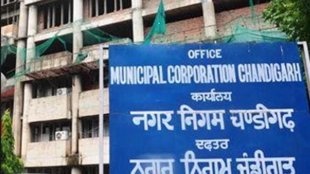 A section of officials in the MC said there might be delay in disbursal of committed expenditure from June, as income from internal sources — such as water bills — is generated every alternate month while the Centre’s grant comes on quarterly basis.(HT File)