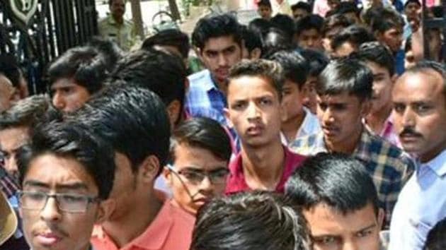 JEE Mains candidates come out from an examination centre in Jaipur. (HT File) JEE Mains candidates come out from an examination centre in Jaipur. (HT File)