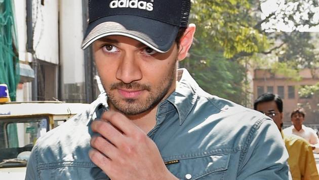 Sooraj Pancholi arrives at the Sessions Court for a hearing in the Jiah Khan suicide case in Mumbai on Wednesday.(PTI) Sooraj Pancholi arrives at the Sessions Court for a hearing in the Jiah Khan suicide case in Mumbai on Wednesday.(PTI)